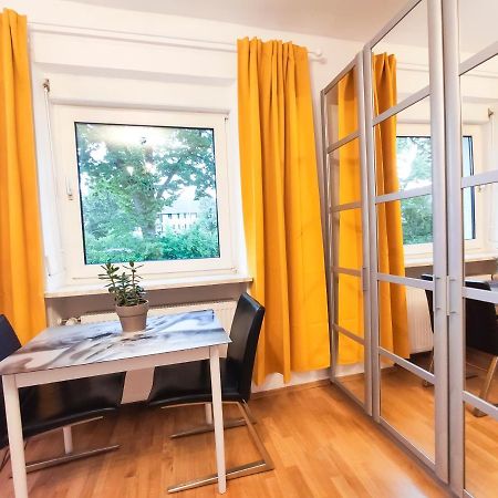 Modernes Zimmer Am Park Mit Garten, Huehner & Enten Mnichov Exteriér fotografie